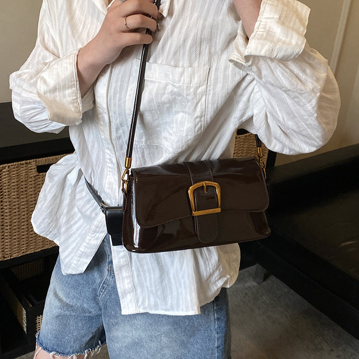 Damen Umhängetasche mit abnehmbarem Gurt und elegantem Verschluss Nord Taschen
