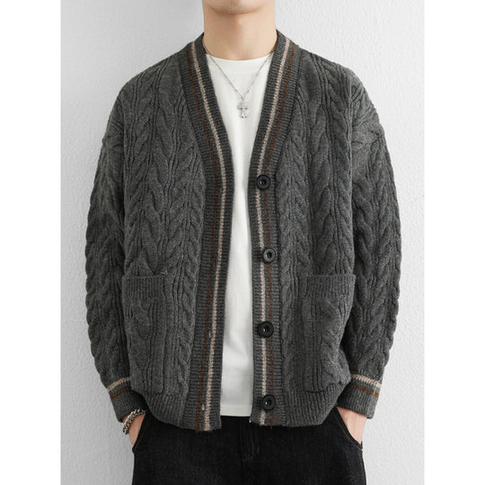Herren Grober Zopfstrick-Cardigan mit aufgesetzten Taschen und Kontraststreifen Nord Taschen