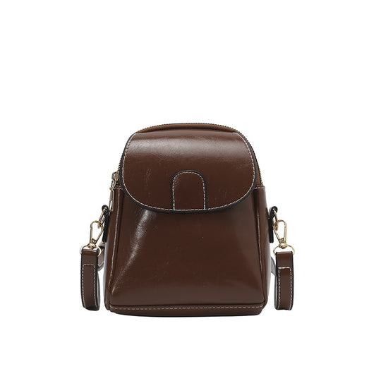Damen edle Umhängetasche mit elegantem Klappverschluss und verstellbarem Riemen Nord Taschen