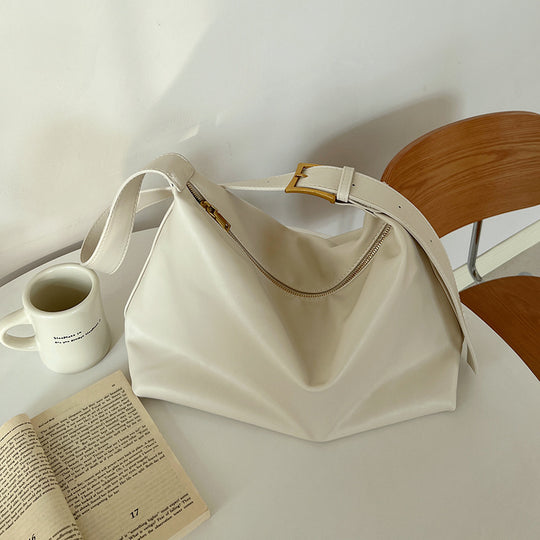 Damen Hobo-Tasche mit geschmeidiger Oberfläche und elegantem Reißverschluss Nord Taschen