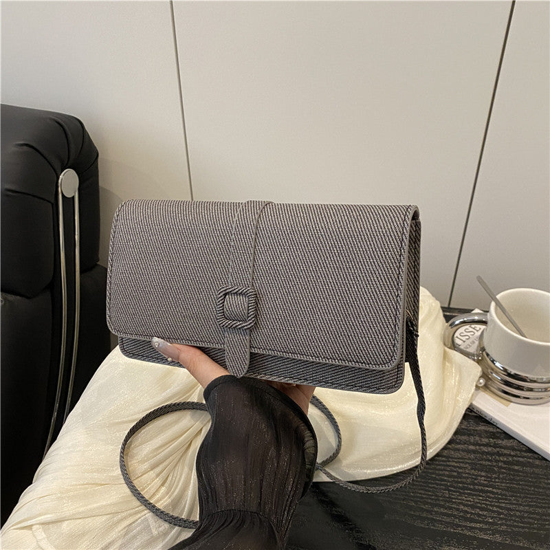 Damen Clutch mit eleganter Struktur Nord Taschen