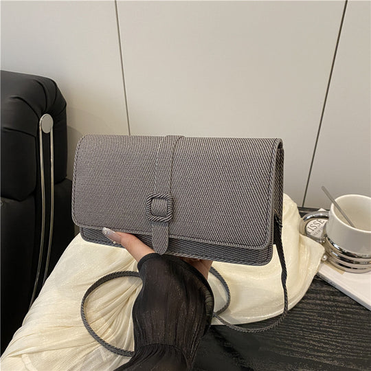Damen Clutch mit eleganter Struktur Nord Taschen
