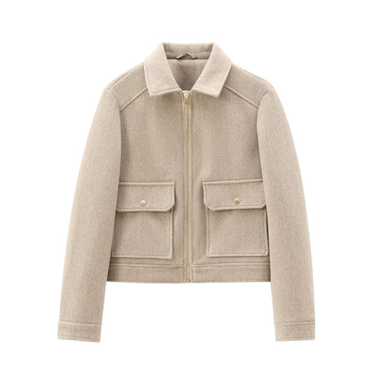 Damen 40+ kurze Woll‑Blousonjacke mit goldfarbenem Reißverschluss und aufgesetzten Pattentaschen Nord Taschen