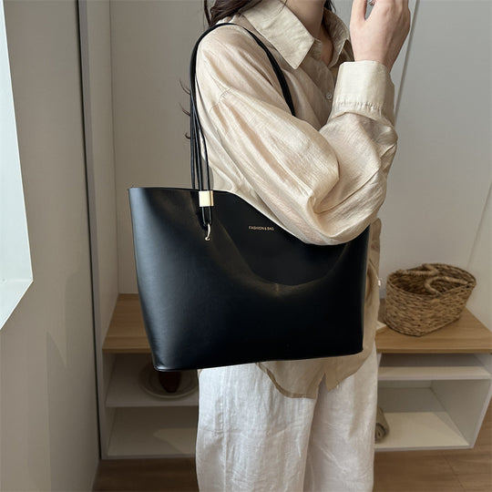 Damen elegante Shopper-Tasche mit goldenen Akzenten Nord Taschen