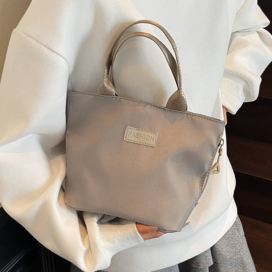 Damen Schultertasche mit minimalistischem Design und praktischem Innenfach Nord Taschen