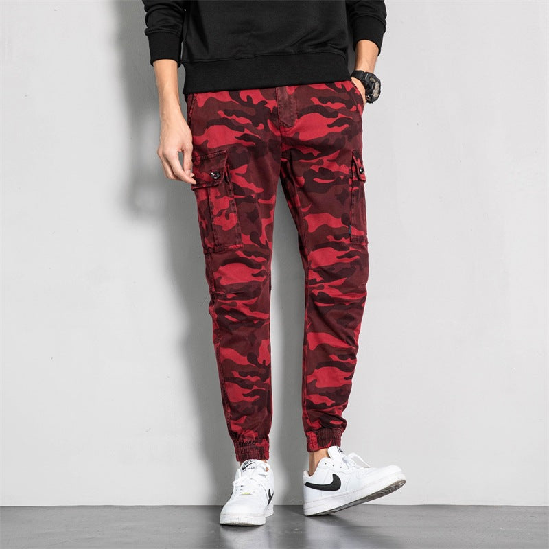 Herren Camouflage-Cargo-Jogginghose im tapered Schnitt mit elastischem Bund, Utility‑Taschen & gerippten Knöchelbündchen Nord Taschen
