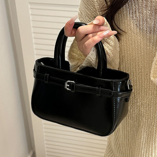 Damen Schultertasche aus strukturiertem Kunstleder mit praktischem Schulterriemen Nord Taschen