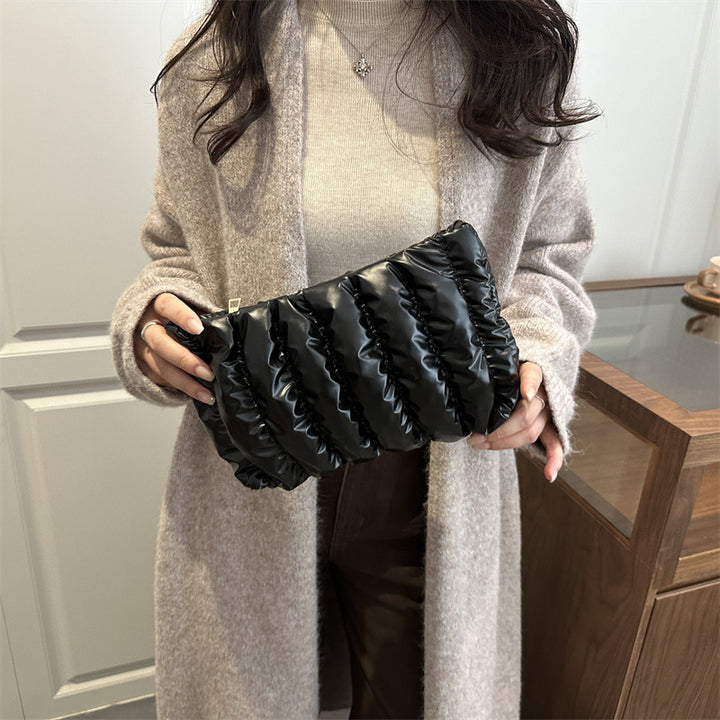 Damen elegante Clutch-Tasche mit geschmeidiger Pfennig-Optik Nord Taschen