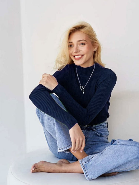 Damen Kurzgeschnittener Rippstrick‑Rollkragenpullover mit taillierter Passform Nord Taschen