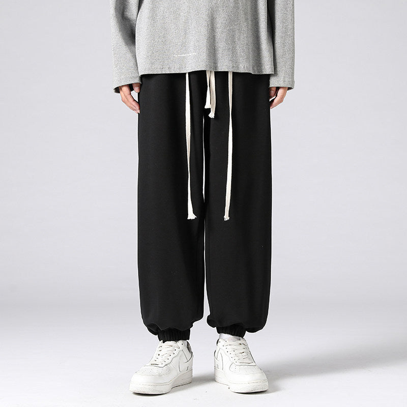 Herren Oversize-Jogginghose mit tiefer Leibhöhe, konischem Bein & extra langen Kordeln Nord Taschen