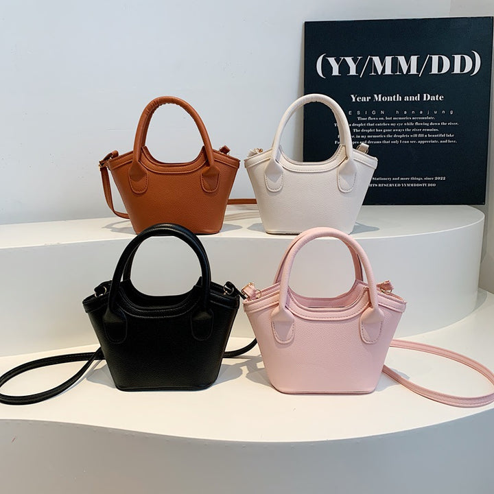 Damen praktische Umhängetasche im minimalistischen Design Nord Taschen