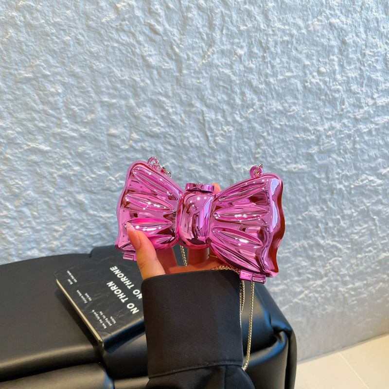 Damen Clutch im einzigartigen Schleifen-Design Nord Taschen
