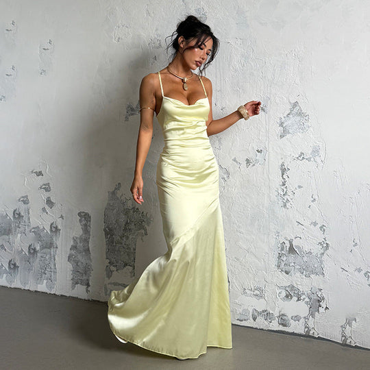 Damen Elegantes Maxikleid aus luxuriösem Satin mit verführerischem V-Ausschnitt