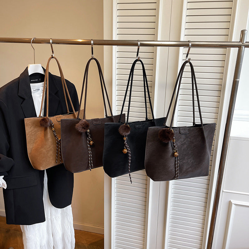 Damen elegante Schultertasche mit abnehmbarem Kosmetiktäschchen Nord Taschen