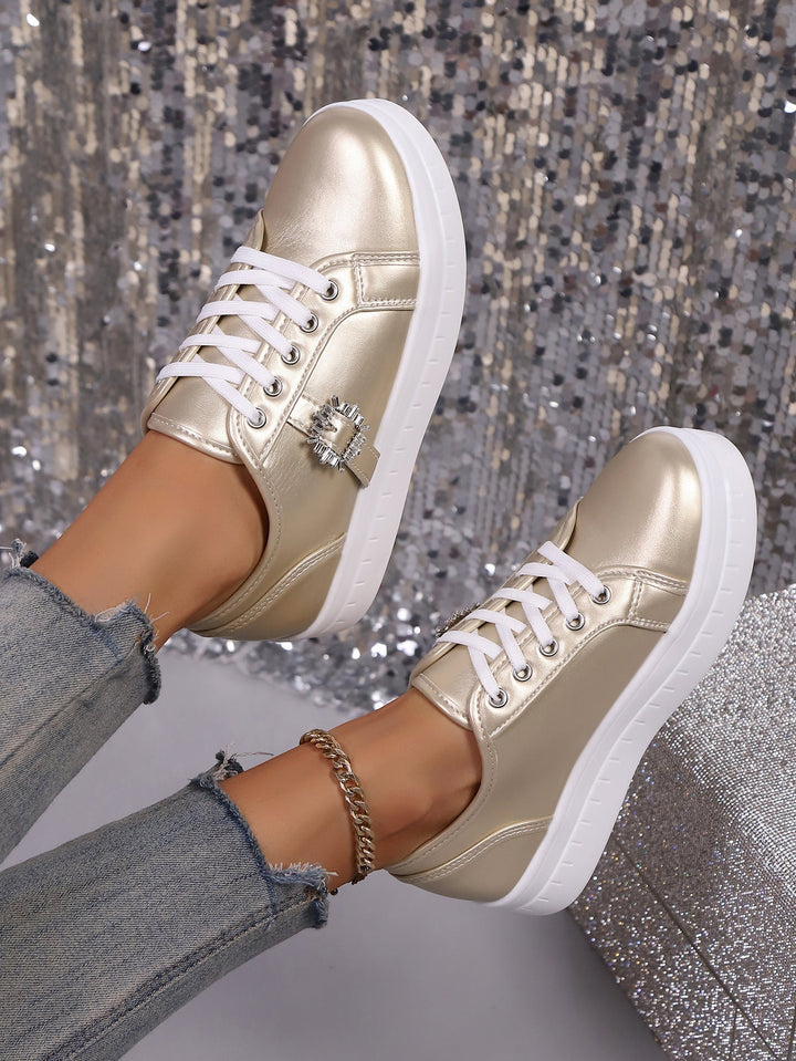 Damen modische Plateausneakers aus hochwertigem mit dekorativem Kristallbesatz