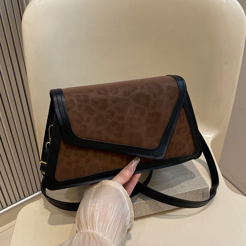Damen Umhängetasche mit elegantem Leo-Design Nord Taschen