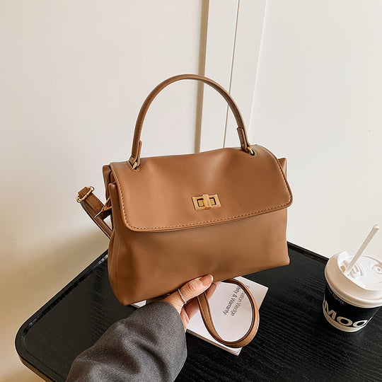 Damen Handtasche mit elegantem Klappenverschluss und hochwertigem Kunstleder Nord Taschen