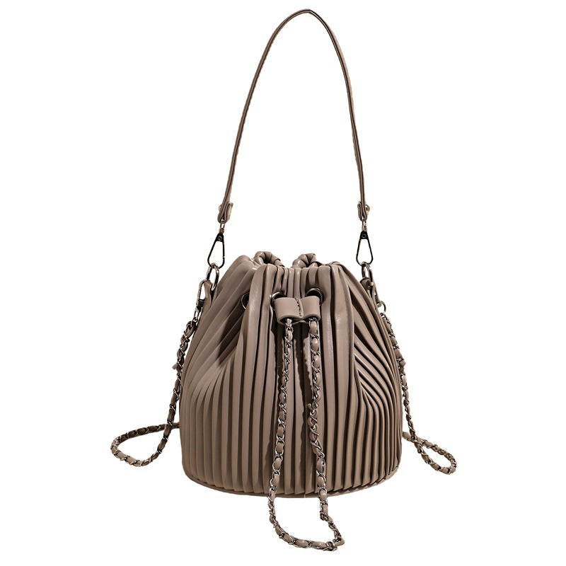 Damen Hobo-Tasche mit strukturiertem Falten-Design Nord Taschen