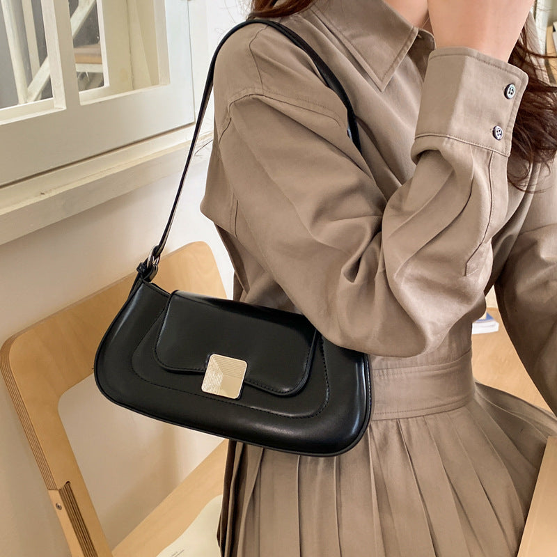Damen Handtasche mit eleganter Kette Nord Taschen