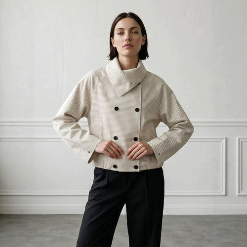 Damen Kurze Doppelreiher-Blousonjacke mit Wickelkragen und Raglanärmeln Nord Taschen