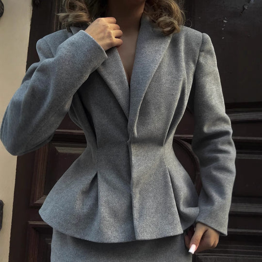 Damen Zweiteiliges Business-Kostüm mit tailliertem Blazer und Bleistiftrock Nord Taschen