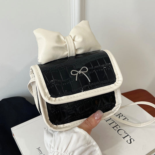 Damen Mini-Handtasche mit verspieltem Schleifendetail Nord Taschen