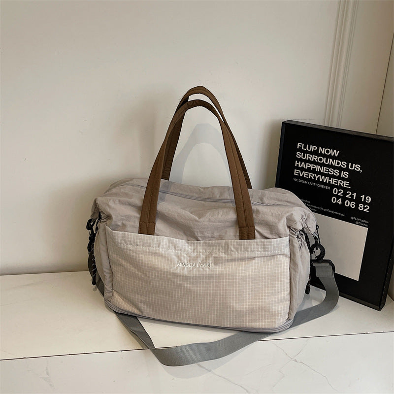 Damen Sporttasche mit flexiblem Tragesystem Nord Taschen