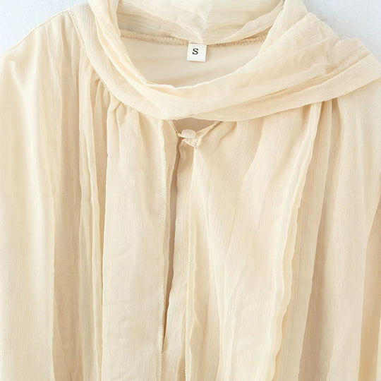 Damen Plissierte Chiffon‑Bluse mit Schleifenkragen und geraffter Saumlinie Nord Taschen
