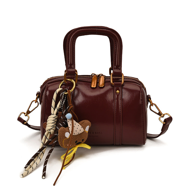 Damen modische Handtasche mit originellen Anhängern Nord Taschen