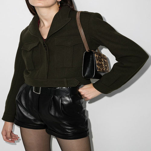 Damen Kurzjacke im Military-Tailoring aus Wollmix mit Pattentaschen und Taillengürtel Nord Taschen