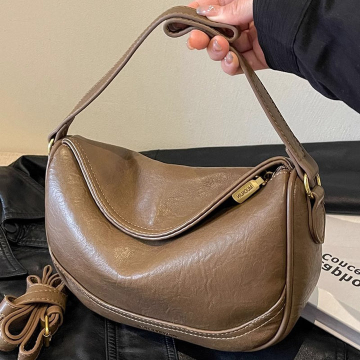 Damen Hobo-Tasche mit elegantem Überwurf und hochwertigen Akzenten Nord Taschen