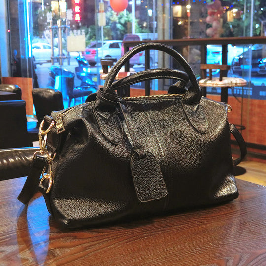 Damen Handtasche mit elegantem, strukturiertem Design und abnehmbarem Schulterriemen Nord Taschen