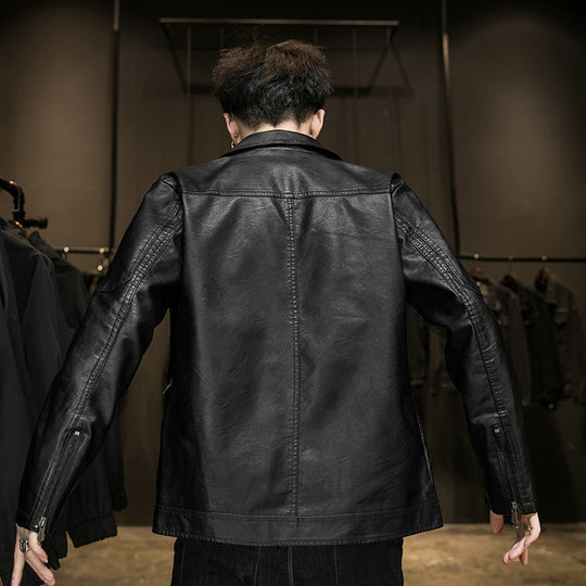 Herren Minimalistisches Lederoptik-Zip-Blouson mit ergonomischen Nahtlinien und Hemdkragen Nord Taschen