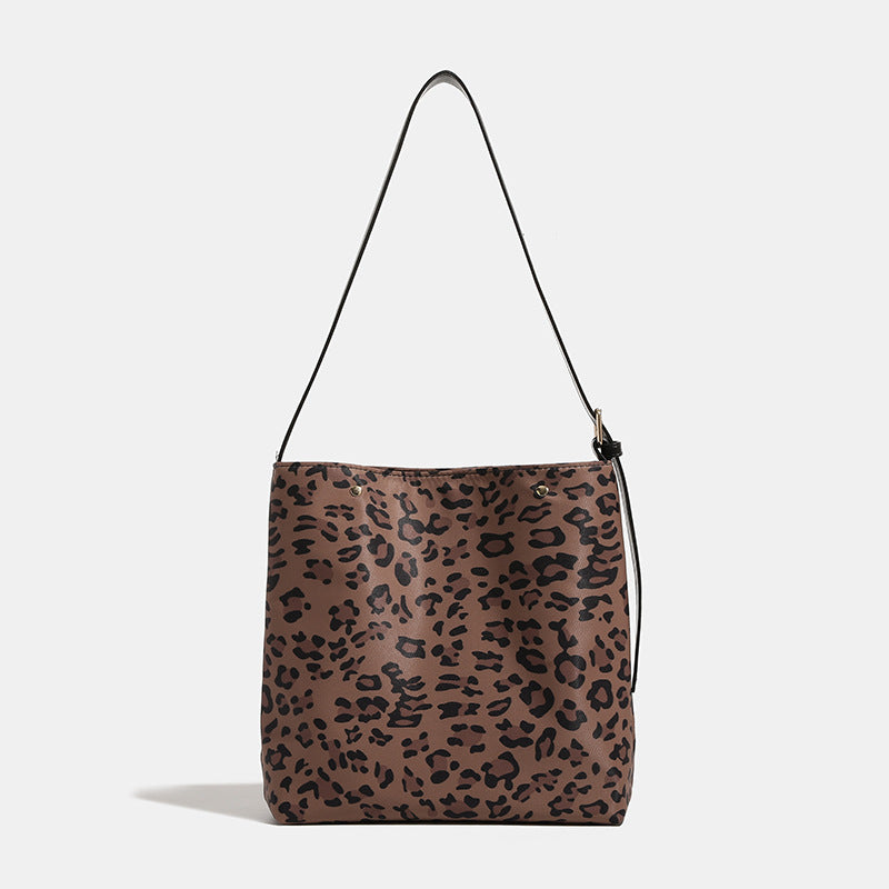 Damen Hobo-Tasche mit elegantem Tiermotiv Nord Taschen