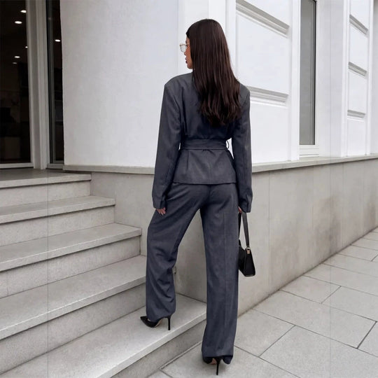Damen Elegantes Wickelblazer-Set mit Taillengürtel und weiter Bundfaltenhose Nord Taschen