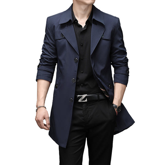 Herren Schmal geschnittener Trenchcoat mit Reverskragen und dezenter Knopfleiste Nord Taschen