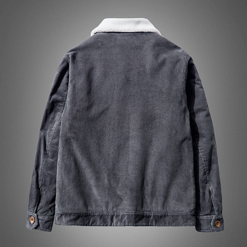 Herren Cordjacke mit Sherpa-Innenfutter, Hemdkragen und Taschen-Detail Nord Taschen