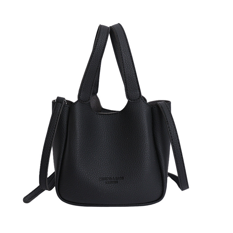 Damen kleine Handtasche mit abnehmbarem Plüschanhänger Nord Taschen