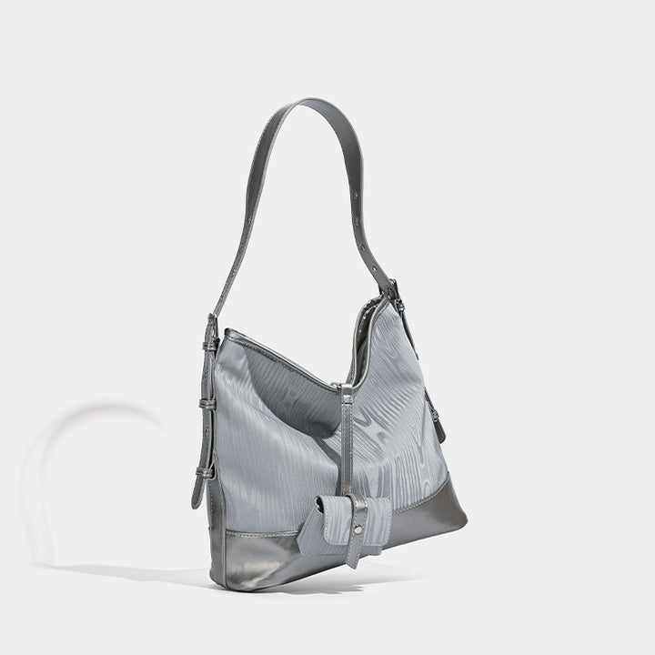 Damen Hobo-Tasche mit strukturiertem Obermaterial und modischem Kettenakzent Nord Taschen