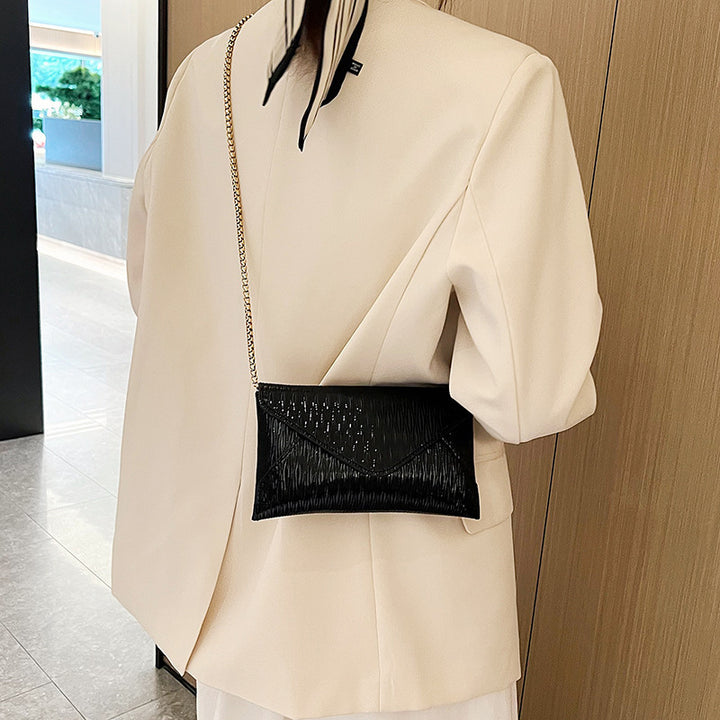 Damen elegante Clutch mit glänzendem Obermaterial Nord Taschen