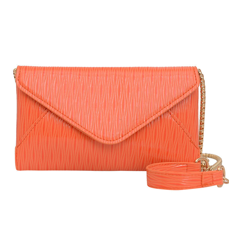 Damen Clutch mit elegantem Wellenmuster Nord Taschen