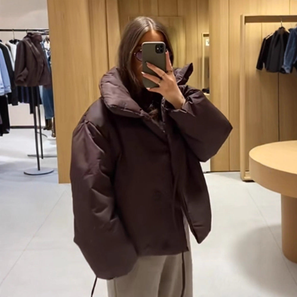 Damen Kurze wattierte Oversize-Pufferjacke mit Kapuze und Bindegürtel Nord Taschen
