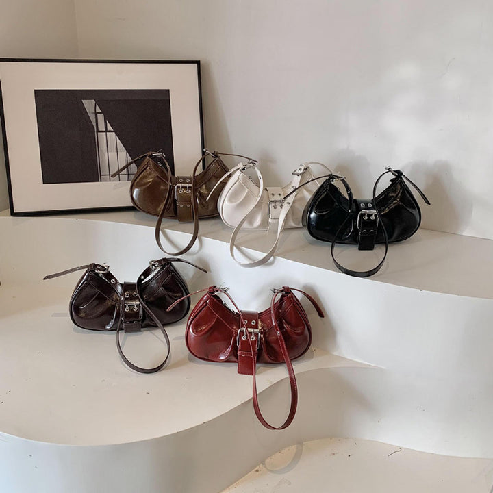 Damen Hobo-Tasche mit elegantem Faltendesign und glänzender Oberfläche Nord Taschen