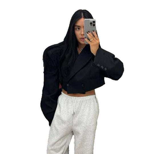 Damen Cropped-Boxy Kurzblazer mit kastiger Silhouette und überlangen Ärmeln Nord Taschen