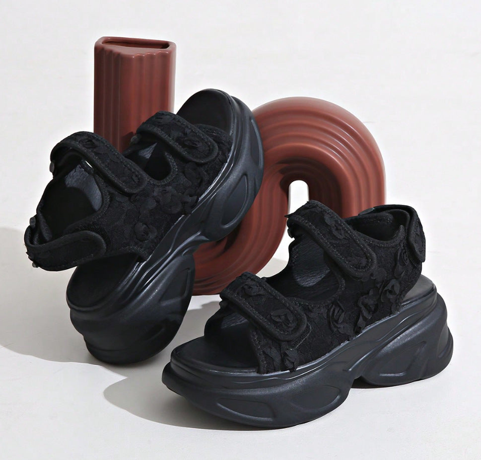 Damen Plateau-Sandalen mit verziertem Riemen und komfortabler Sohle Nord Taschen