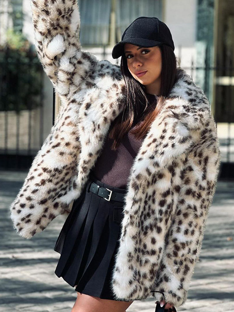 Damen Kurzmantel aus veganem High-Pile Kunstpelz mit Leopard-Print Nord Taschen