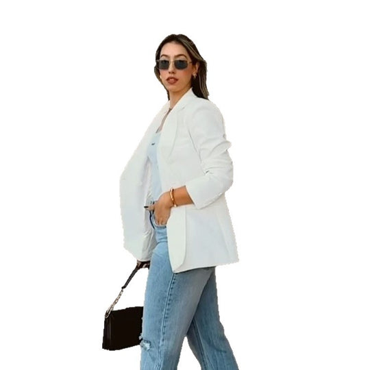 Damen Figurnaher Doppelreihiger Longblazer mit leichtem Schulterpolster und cleanem Revers Nord Taschen