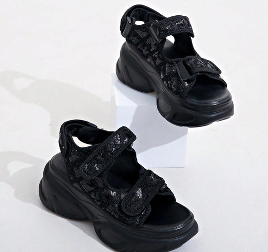 Damen Plateau-Sandalen mit verziertem Riemen und komfortabler Sohle Nord Taschen