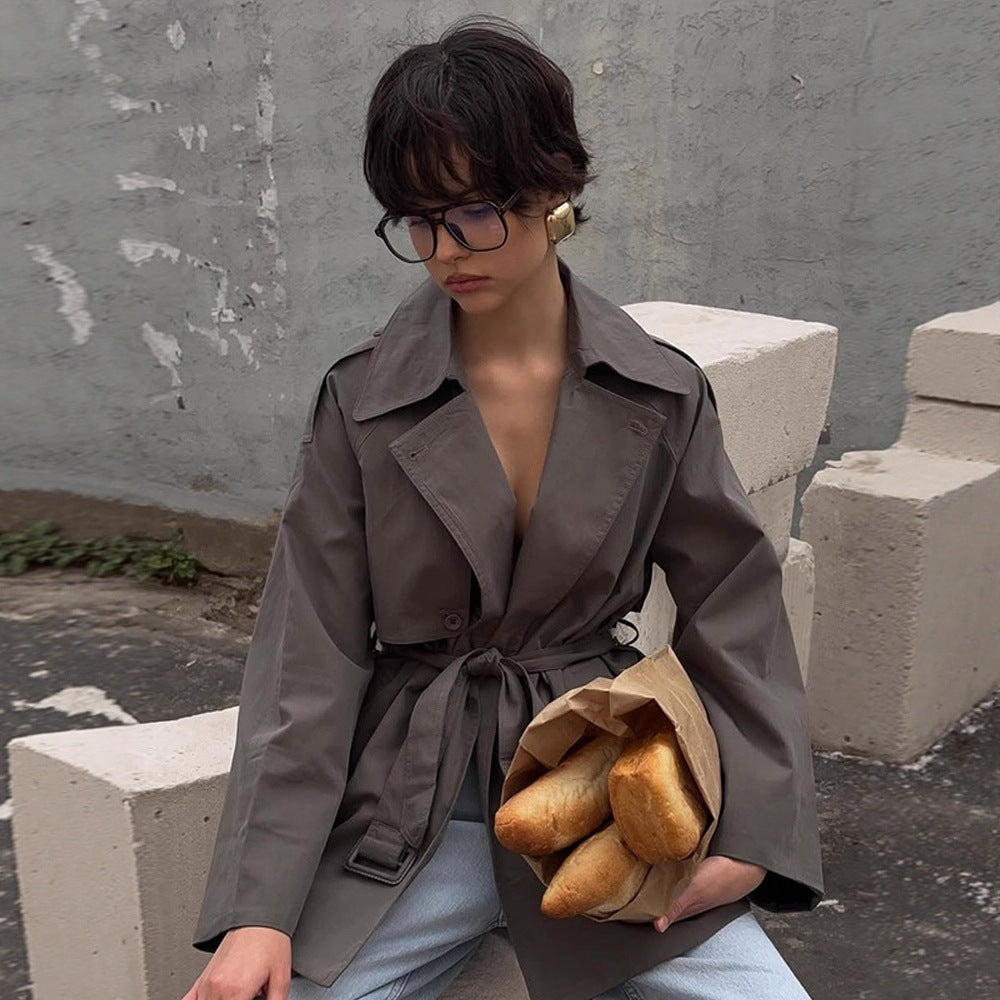 Damen Kurztrenchcoat mit Bindegürtel und Oversize-Ärmeln Nord Taschen