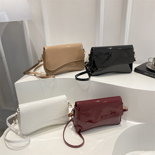 Damen elegante Clutch mit glänzendem Lackfinish Nord Taschen